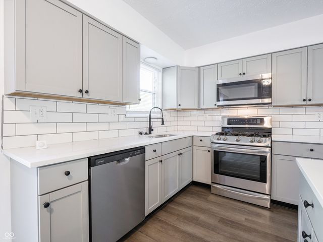 4948 Norcroft Drive, Indianapolis, IN 46221