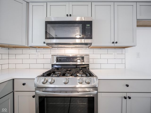 4948 Norcroft Drive, Indianapolis, IN 46221