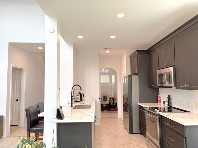 863 Dawn Sky Lane, League City, TX 77573