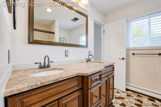 10171 Joanna K Avenue, White Lake, MI 48386