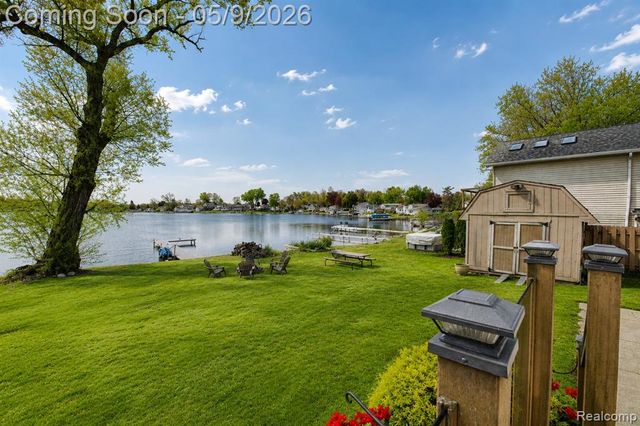 10171 Joanna K Avenue, White Lake, MI 48386