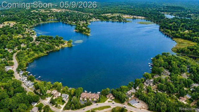 10171 Joanna K Avenue, White Lake, MI 48386