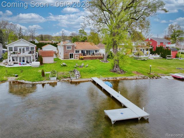 10171 Joanna K Avenue, White Lake, MI 48386