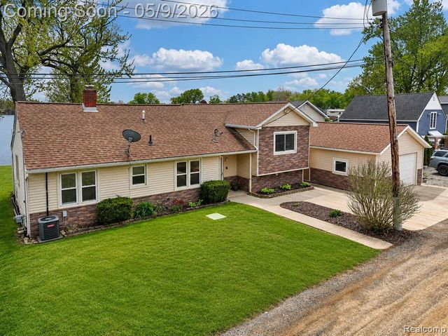 10171 Joanna K Avenue, White Lake, MI 48386