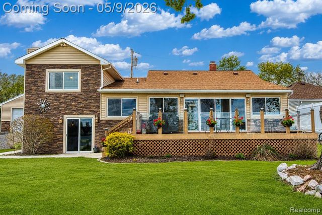 10171 Joanna K Avenue, White Lake, MI 48386