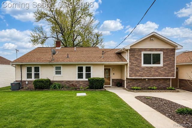 10171 Joanna K Avenue, White Lake, MI 48386