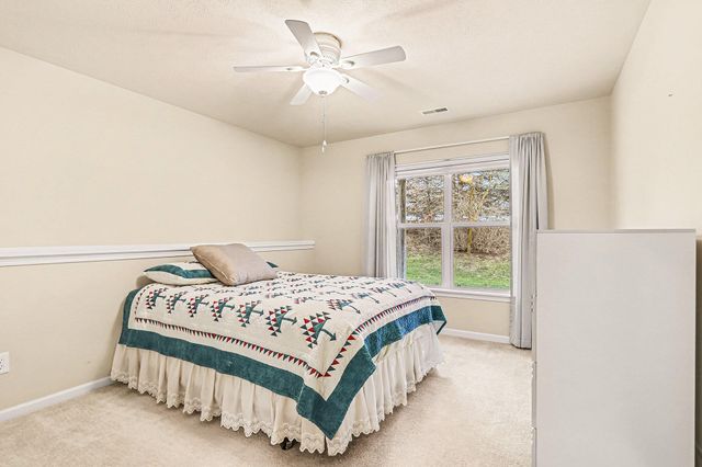 2141 Gray Oak Cove, Portage, MI 49024