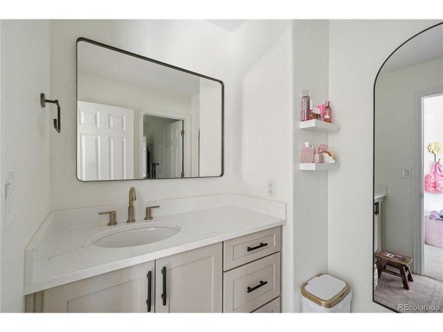 5345 Preserve Pkwy N, Greenwood Village, CO 80121