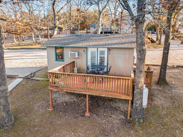 57 Kings Cove Lane, Reeds Spring, MO 65737