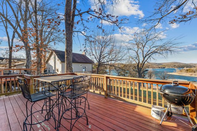 57 Kings Cove Lane, Reeds Spring, MO 65737
