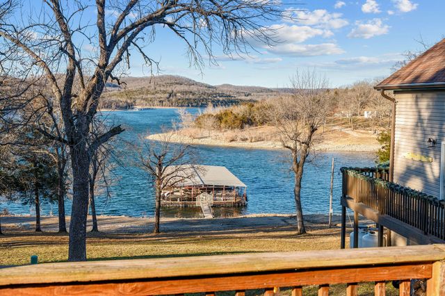 57 Kings Cove Lane, Reeds Spring, MO 65737