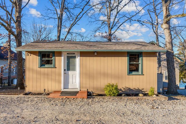 57 Kings Cove Lane, Reeds Spring, MO 65737