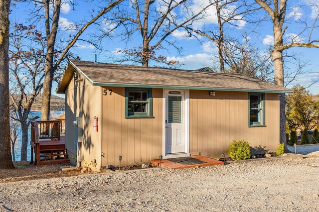 57 Kings Cove Lane, Reeds Spring, MO 65737