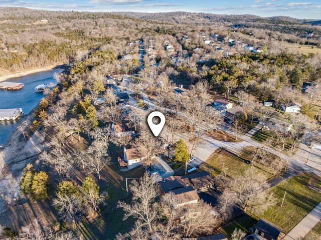57 Kings Cove Lane, Reeds Spring, MO 65737
