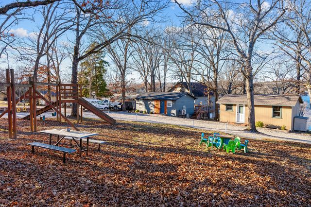 57 Kings Cove Lane, Reeds Spring, MO 65737