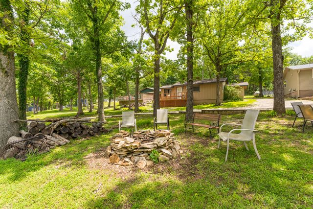 57 Kings Cove Lane, Reeds Spring, MO 65737