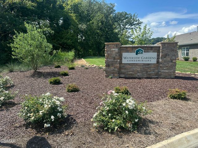 645 Snowflower Circle, Pigeon Forge, TN 37863