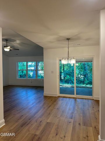 645 Snowflower Circle, Pigeon Forge, TN 37863