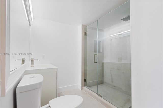 9615 NW 1st Ct 10-204, Pembroke Pines, FL 33024