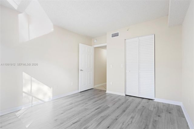 9615 NW 1st Ct 10-204, Pembroke Pines, FL 33024