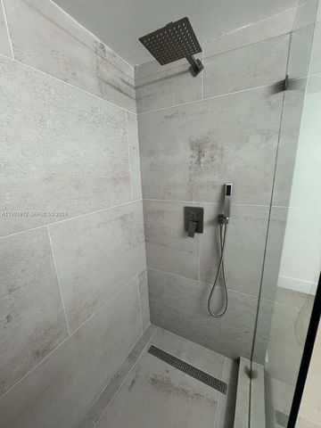 9615 NW 1st Ct 10-204, Pembroke Pines, FL 33024