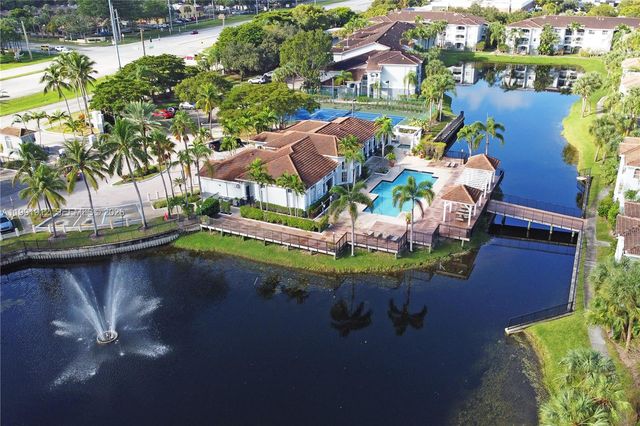 9615 NW 1st Ct 10-204, Pembroke Pines, FL 33024