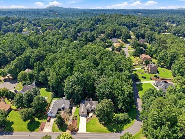 110 Copper Ridge Drive, Woodstock, GA 30188