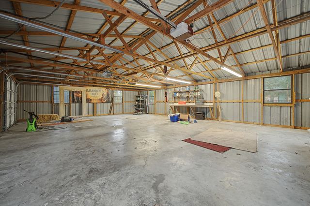 3051 County Road 3312, Greenville, TX 75402