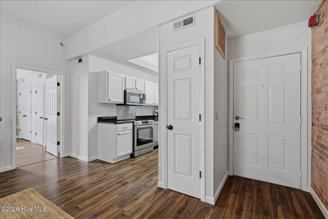 304 N Front Street Apt G, Wilmington, NC 28401