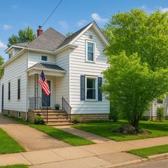 1340 LIBERTY STREET, Oshkosh, WI 54901