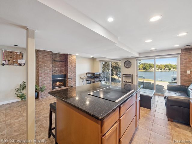 688 Wolverine Drive, Wolverine Lake Village, MI 48390