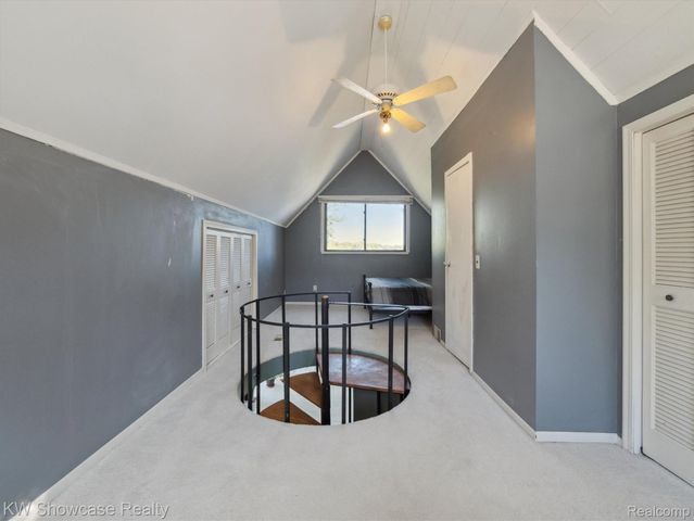 688 Wolverine Drive, Wolverine Lake Village, MI 48390