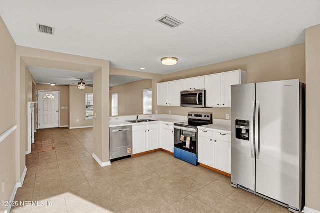 1164 DAWNLIGHT Road, Jacksonville, FL 32218