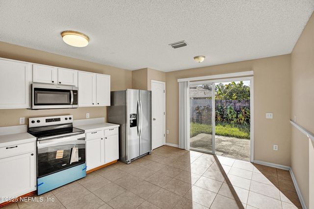 1164 DAWNLIGHT Road, Jacksonville, FL 32218