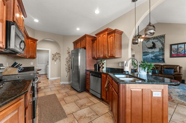 762 Showplace Gateway, Branson, MO 65616