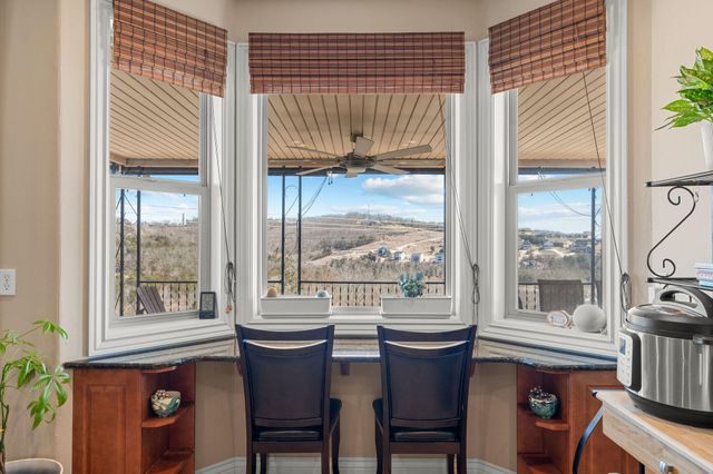 762 Showplace Gateway, Branson, MO 65616