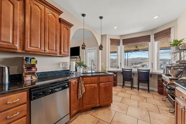 762 Showplace Gateway, Branson, MO 65616