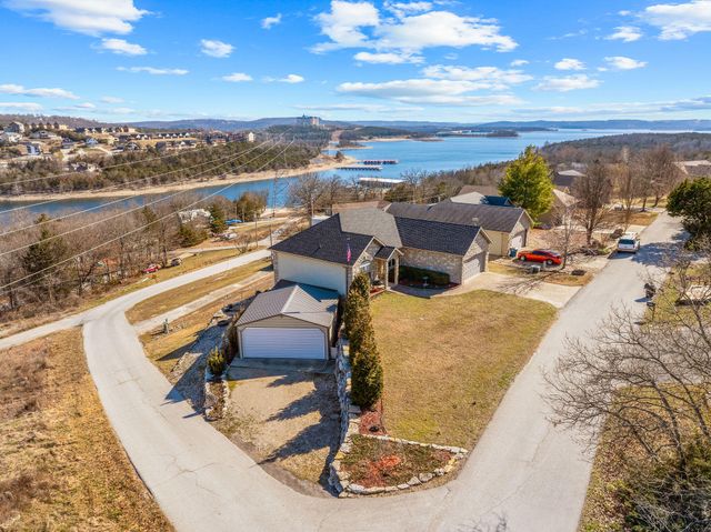 762 Showplace Gateway, Branson, MO 65616