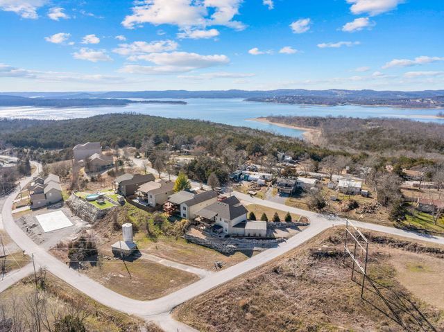 762 Showplace Gateway, Branson, MO 65616