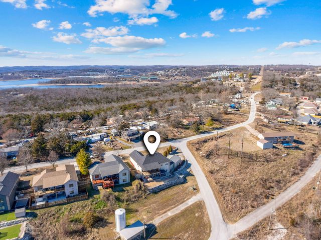 762 Showplace Gateway, Branson, MO 65616