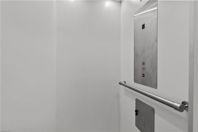 2677 Browning DR, Virginia Beach, VA 23456