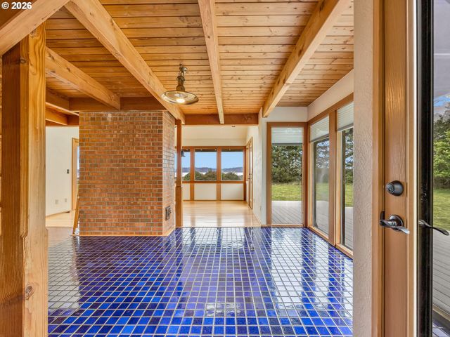 25906 SANDRIDGE Rd, Ocean Park, WA 98640