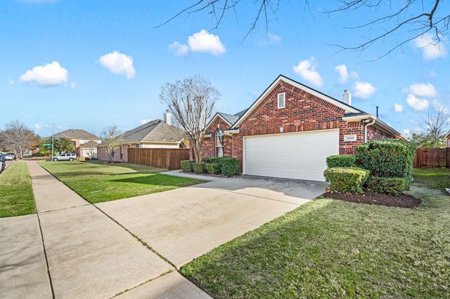 4540 Indian Rock Drive, Fort Worth, TX 76244