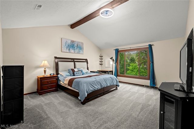 5062 Lansdowne Drive, Solon, OH 44139