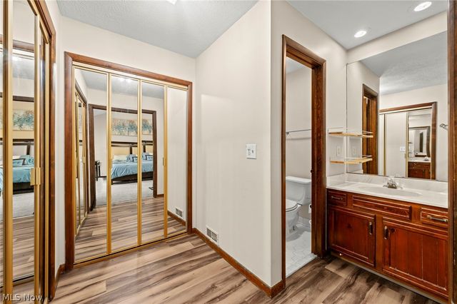 5062 Lansdowne Drive, Solon, OH 44139