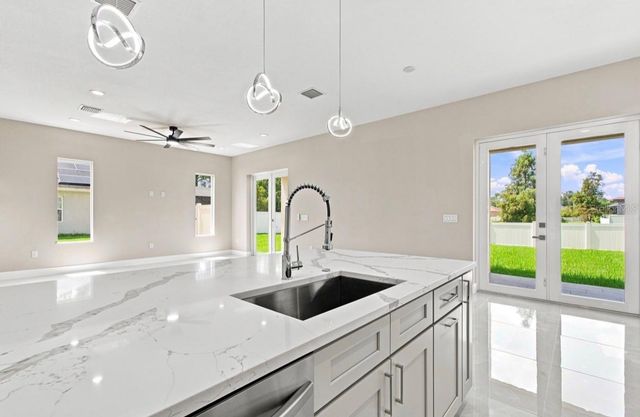 15436 CASEY ROAD, Tampa, FL 33624