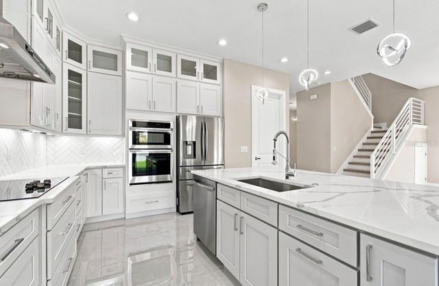 15436 CASEY ROAD, Tampa, FL 33624