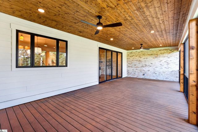 91 S Bates Road, Taylors, SC 29687