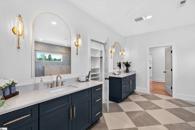 91 S Bates Road, Taylors, SC 29687