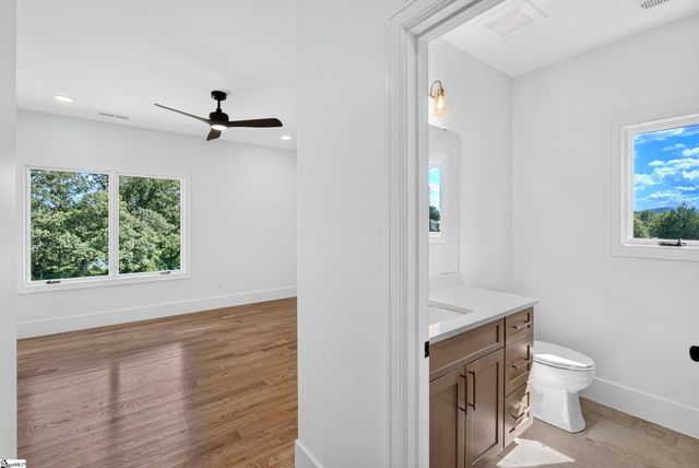 91 S Bates Road, Taylors, SC 29687
